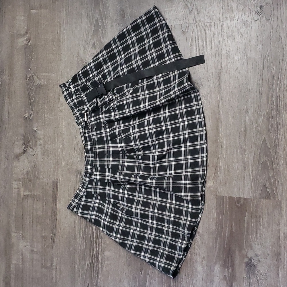 Cute Plaid Skirt with Clip On Hip Pocket Sz 4XL (Approx US Sz 18-20)
